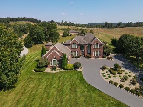 196 Hickory Dr, Morehead, KY 40351 photo 3