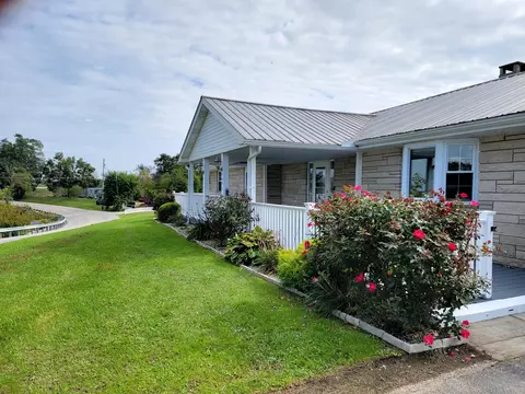 9495 Brown Rdg, Morehead, KY 40351 photo 2