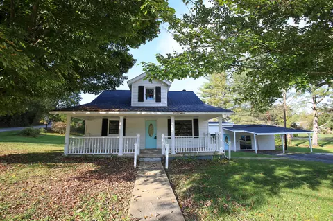129 Corinth Rd, Corbin, KY 40701 photo 2