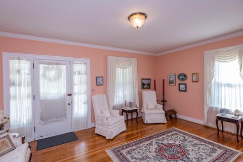 109 E Jackson St, Georgetown, KY 40324 photo 3
