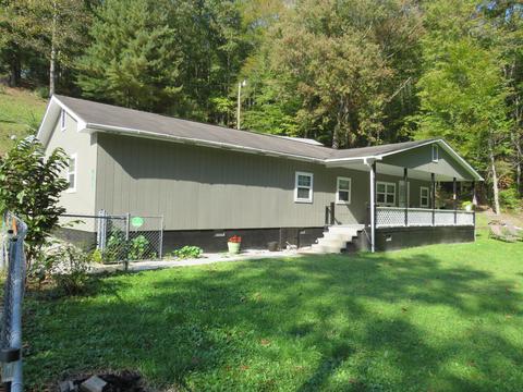 6762 E Highway 221, Bledsoe, KY 40810 photo 1
