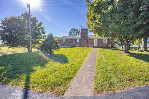 215 Hurt Ln, Lancaster, KY 40444 photo 9