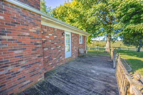 215 Hurt Ln, Lancaster, KY 40444 photo 12