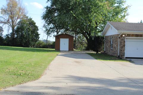 90 Apache Dr, Science Hill, KY 42553 photo 2