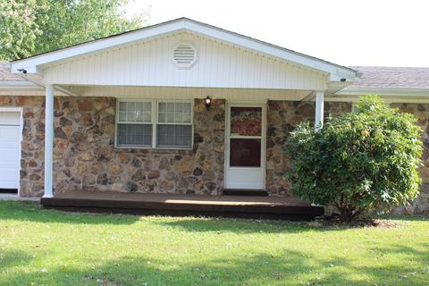 90 Apache Dr, Science Hill, KY 42553 photo 4