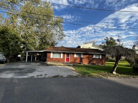 302 Malone Ln, Grayson, KY 41143 photo 1