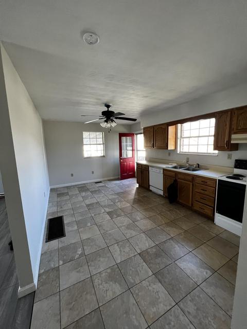 302 Malone Ln, Grayson, KY 41143 photo 6