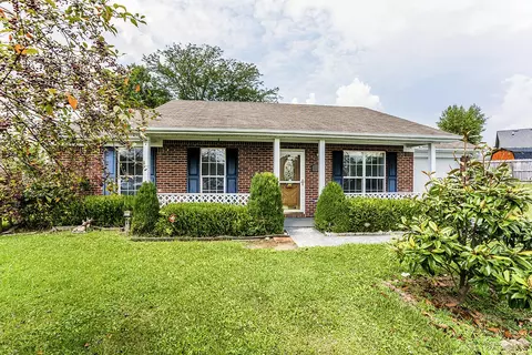 302 Corbin Ct, Paris, KY 40361 photo 1