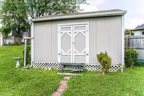 302 Corbin Ct, Paris, KY 40361 photo 18