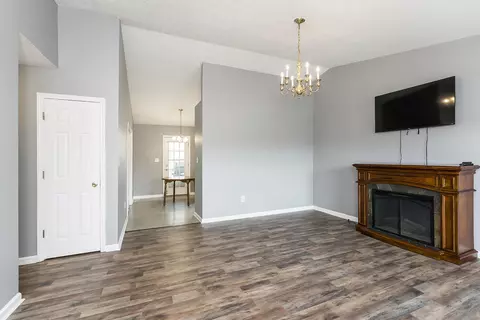 302 Corbin Ct, Paris, KY 40361 photo 7