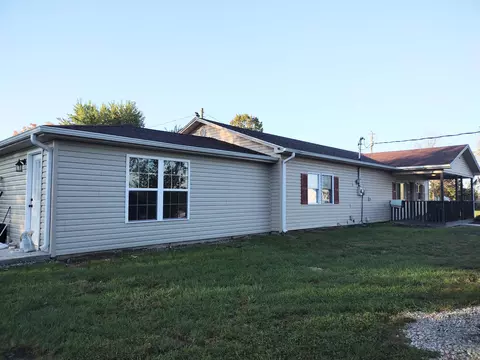 115 Baumstark Rd, Waco, KY 40385 photo 2