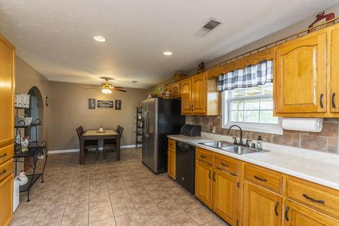 705 Sharon Ct, Berea, KY 40403 photo 13