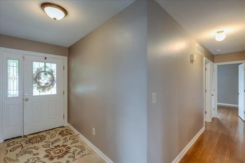 183 Juniper Dr, Versailles, KY 40383 photo 3
