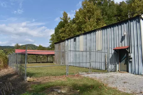 159 Willow St, Middlesboro, KY 40965 photo 7