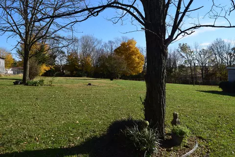 403 Perryville Rd, Springfield, KY 40069 photo 6