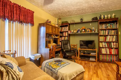 121 Meadowlark Cir, Corbin, KY 40701 photo 11