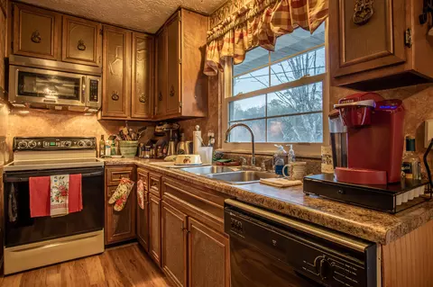 121 Meadowlark Cir, Corbin, KY 40701 photo 6