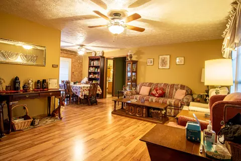 121 Meadowlark Cir, Corbin, KY 40701 photo 3