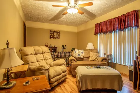 121 Meadowlark Cir, Corbin, KY 40701 photo 10