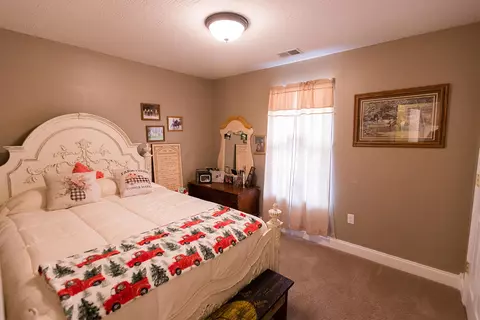 129 Ashley Dr, Eubank, KY 42567 photo 8