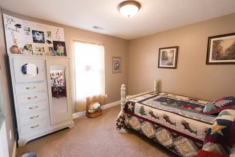 129 Ashley Dr, Eubank, KY 42567 photo 12