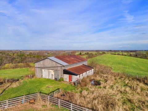 1668 Perry Rogers Rd, Lancaster, KY 40444 photo 2