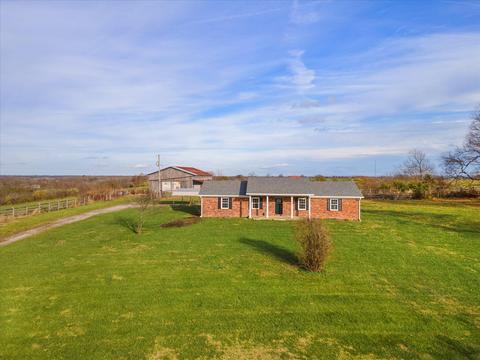 1668 Perry Rogers Rd, Lancaster, KY 40444 photo 1