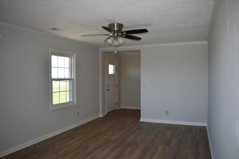 1668 Perry Rogers Rd, Lancaster, KY 40444 photo 5