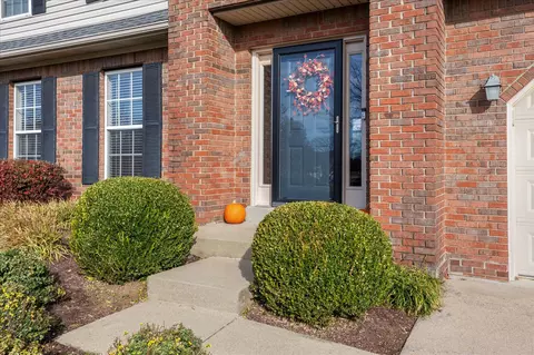 301 Ward Cir, Georgetown, KY 40324 photo 3