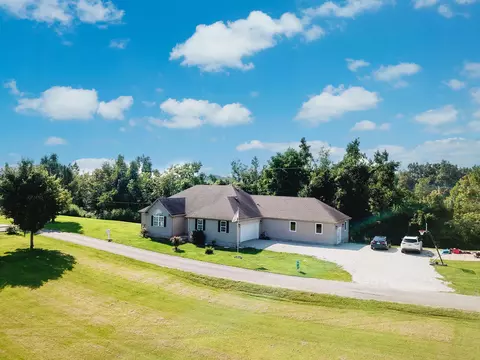 88 Powell Rd, Mckee, KY 40447 photo 2