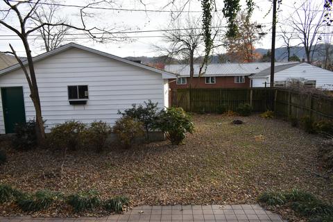 809 Gloucester Ave, Middlesboro, KY 40965 photo 9