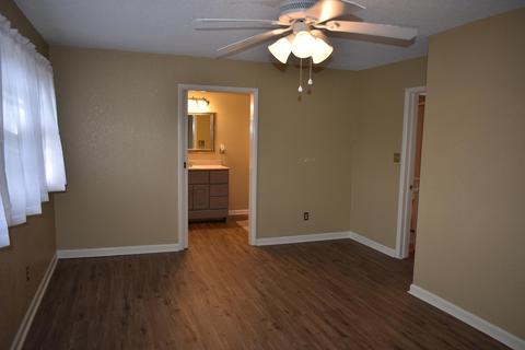 809 Gloucester Ave, Middlesboro, KY 40965 photo 25