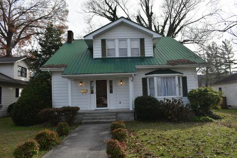 809 Gloucester Ave, Middlesboro, KY 40965 photo 1