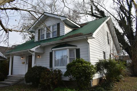 809 Gloucester Ave, Middlesboro, KY 40965 photo 3