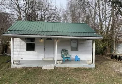 205 Madison St, Berea, KY 40403 photo 2