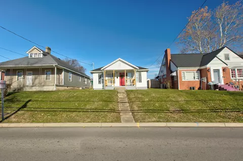 407 E High St, Mount Sterling, KY 40353 photo 6