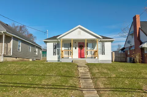 407 E High St, Mount Sterling, KY 40353 photo 3