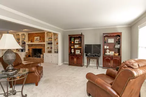 3451 Snaffle Rd, Lexington, KY 40513 photo 4