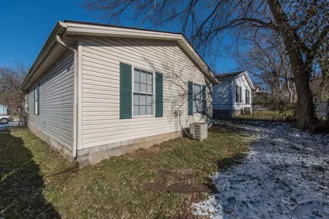 611 Thomas Ave, Paris, KY 40361 photo 5