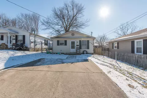611 Thomas Ave, Paris, KY 40361 photo 1