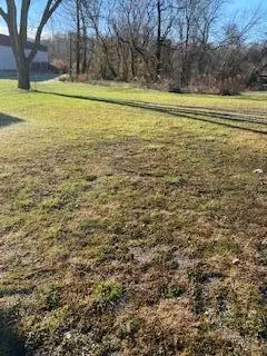 993 Richmond Rd, Irvine, KY 40336