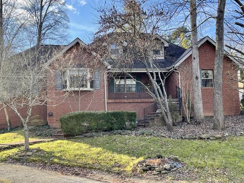 402 Sanderlin Dr, Corbin, KY 40701 photo 1
