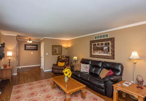 127 Lakeview Dr, Georgetown, KY 40324 photo 4