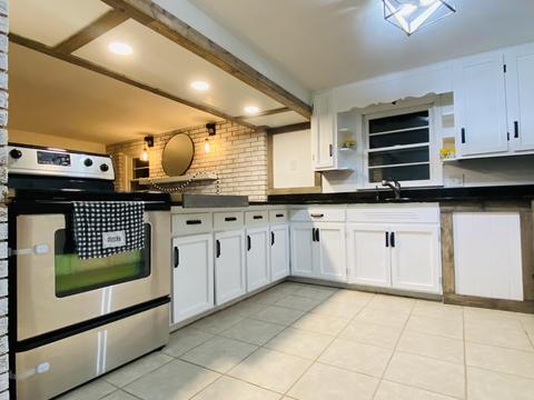 1050 Main St, Mckee, KY 40447 photo 3