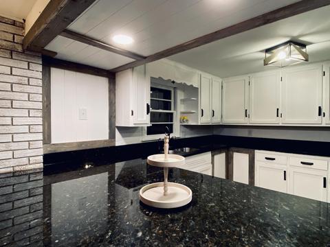 1050 Main St, Mckee, KY 40447 photo 8