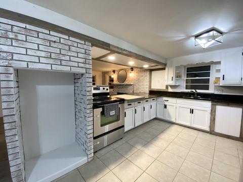 1050 Main St, Mckee, KY 40447 photo 4