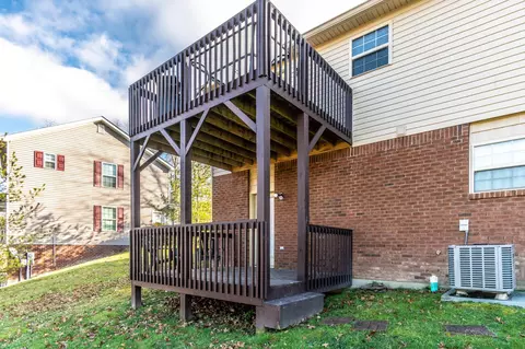 1004 Eagle Point Dr, Berea, KY 40403 photo 10