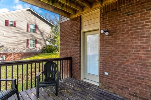 1004 Eagle Point Dr, Berea, KY 40403 photo 14