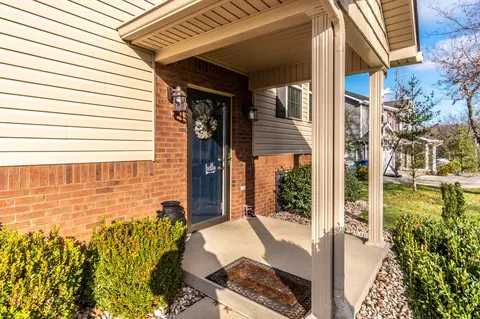 1004 Eagle Point Dr, Berea, KY 40403 photo 6