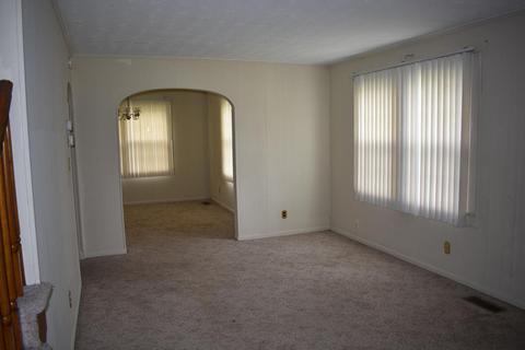 301 Exeter Ave, Middlesboro, KY 40965 photo 17
